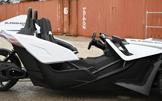 2023 Polaris Slingshot® Slingshot® S Manual