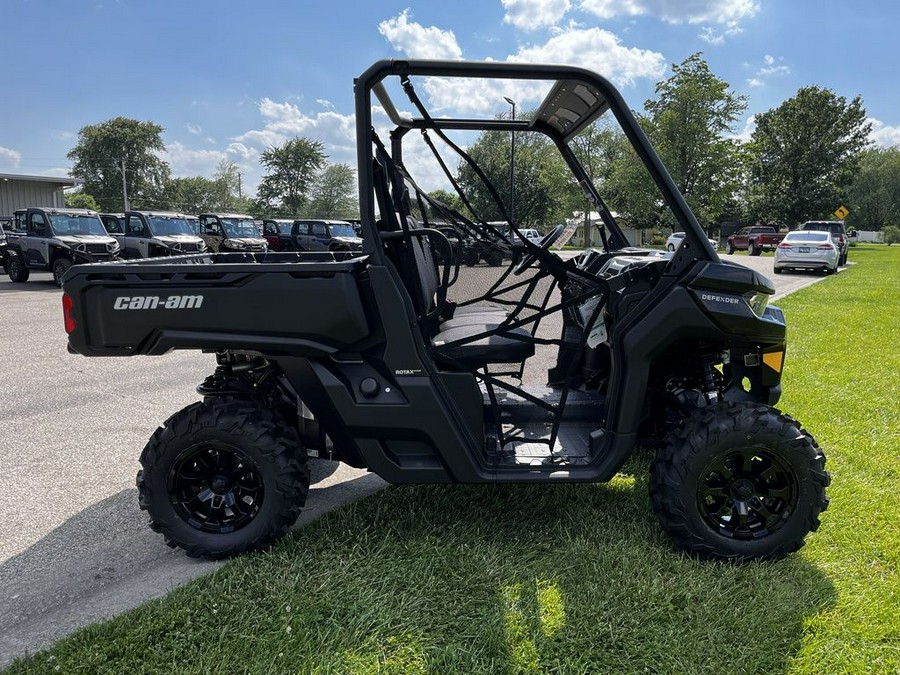 2023 Can-Am® Defender DPS HD10 Timeless Black