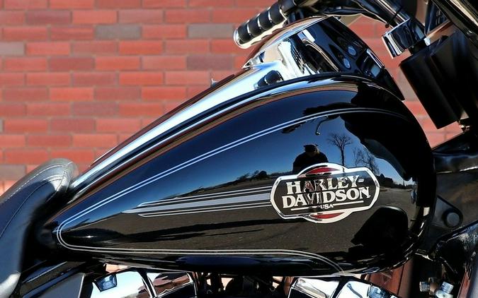 2011 Harley-Davidson® FLHTCUTG - Tri Glide® Ultra Classic®
