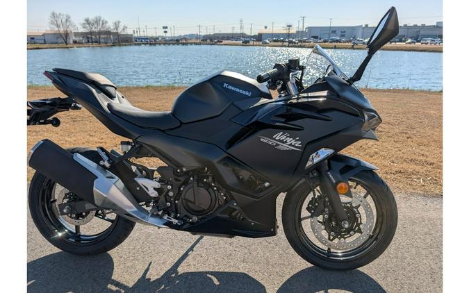 2026 Kawasaki Ninja® 500 ABS