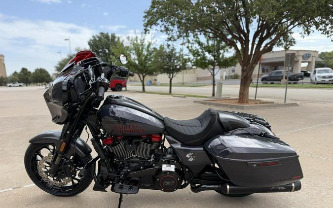 2026 Harley-Davidson® CVO Street Glide ST Inferno Gray