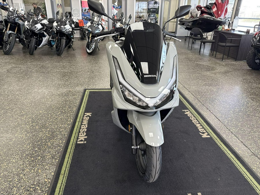 2026 Honda PCX ABS