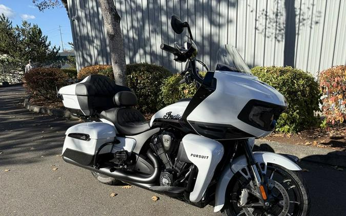 2025 Indian Pursuit Dark Horse W/Powerband Audio Ghost White Metallic Crystal / Black
