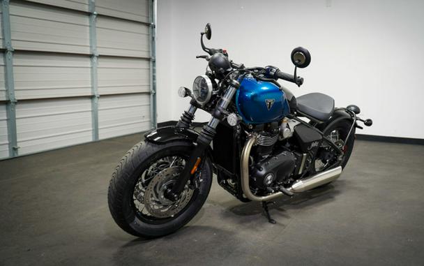 2026 Triumph Bonneville Bobber Interstellar Blue