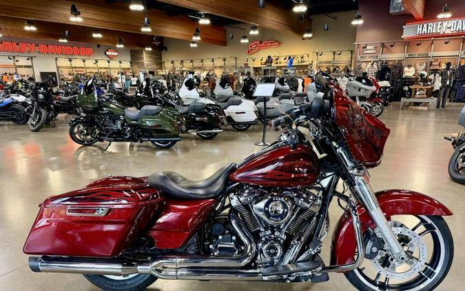 FLHXS 2017 Street Glide® Special