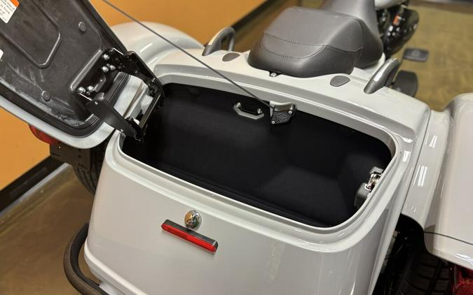FLTRT 2025 Road Glide® 3