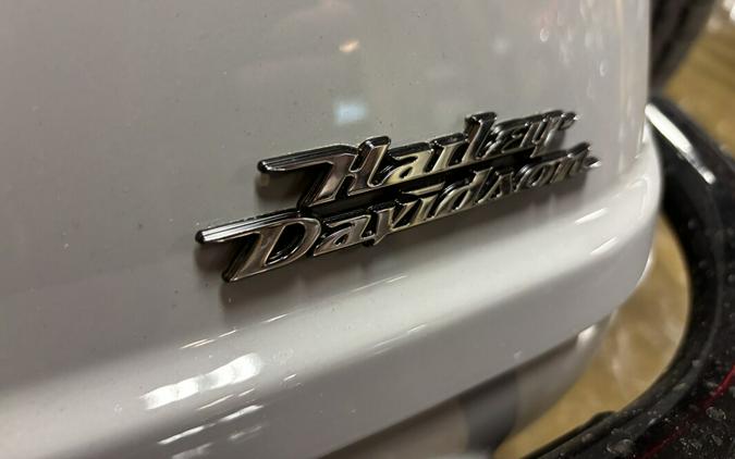 FLTRT 2025 Road Glide® 3