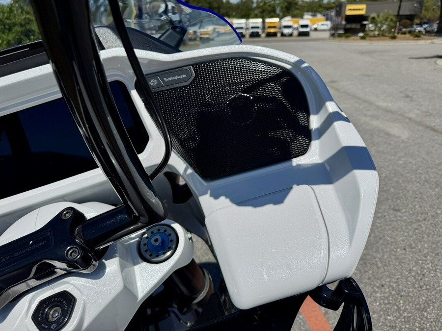 2024 Road Glide™ Limited FLTRK