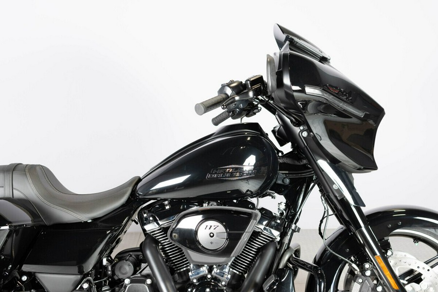2026 Harley-Davidson Street Glide FLHX