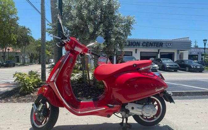 2023 Vespa Primavera 50 Red