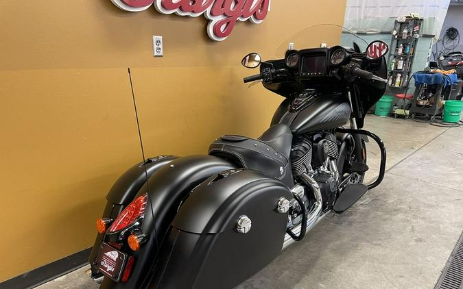 2018 Indian Motorcycle® Chieftain® Dark Horse® ABS Thunder Black Smoke