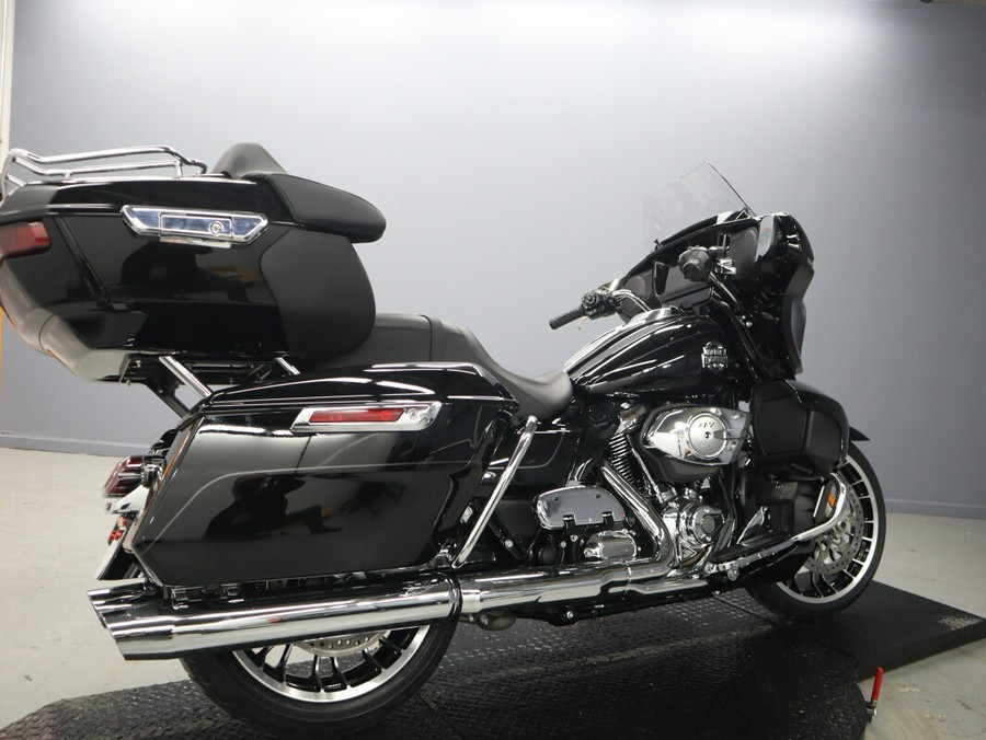 2026 Harley-Davidson Street Glide Limited FLHXL