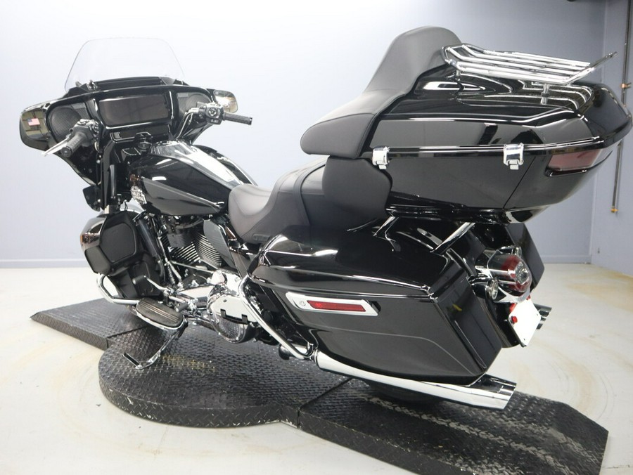 2026 Harley-Davidson Street Glide Limited FLHXL