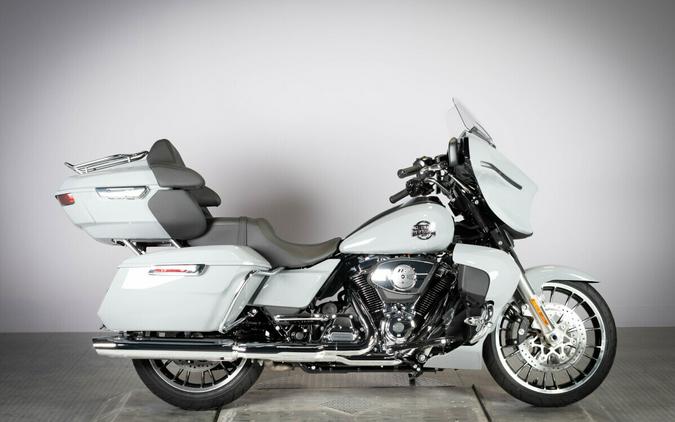 2026 Harley-Davidson Street Glide Limited FLHXL