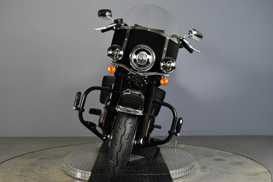 2018 Harley-Davidson Heritage Classic 114 Vivid Black