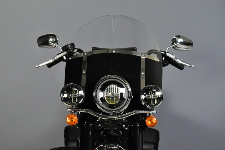 2018 Harley-Davidson Heritage Classic 114 Vivid Black