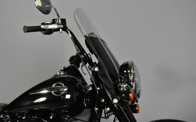 2018 Harley-Davidson Heritage Classic 114 Vivid Black