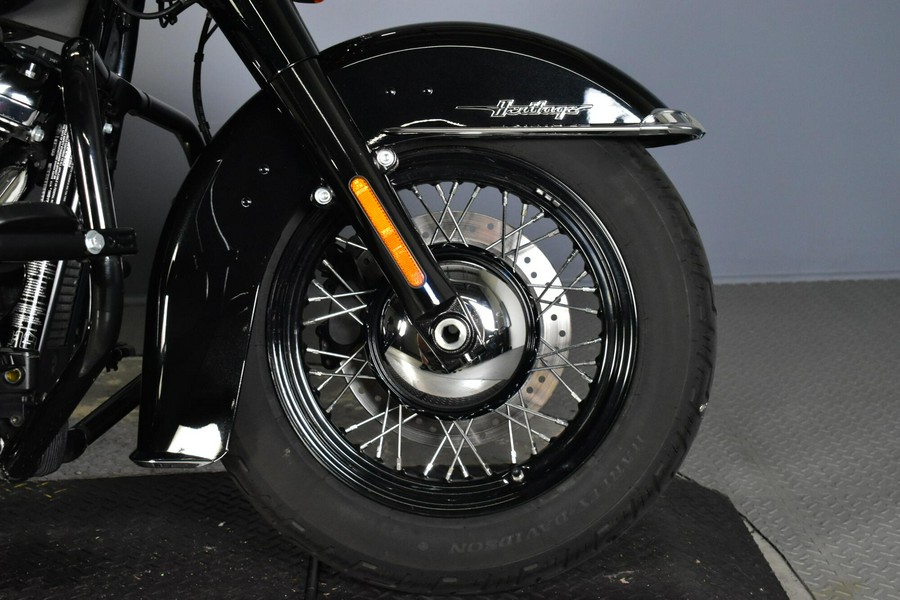 2018 Harley-Davidson Heritage Classic 114 Vivid Black