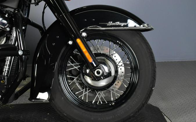 2018 Harley-Davidson Heritage Classic 114 Vivid Black