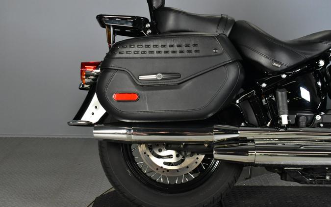 2018 Harley-Davidson Heritage Classic 114 Vivid Black