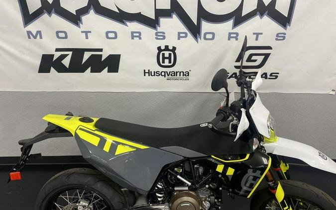 2024 Husqvarna® 701 Supermoto