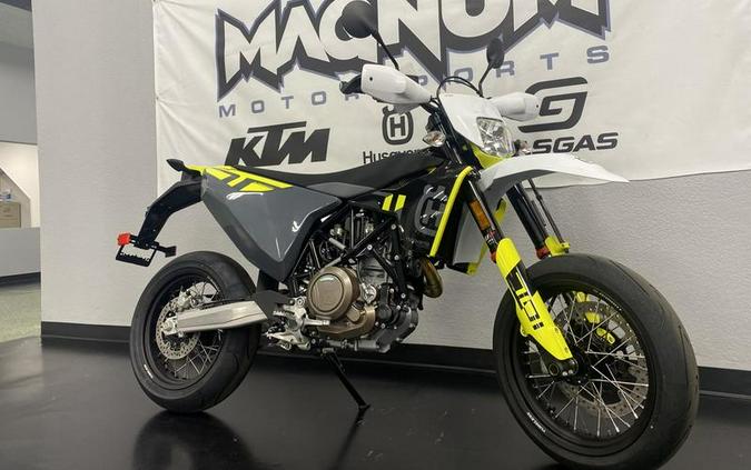 2024 Husqvarna® 701 Supermoto