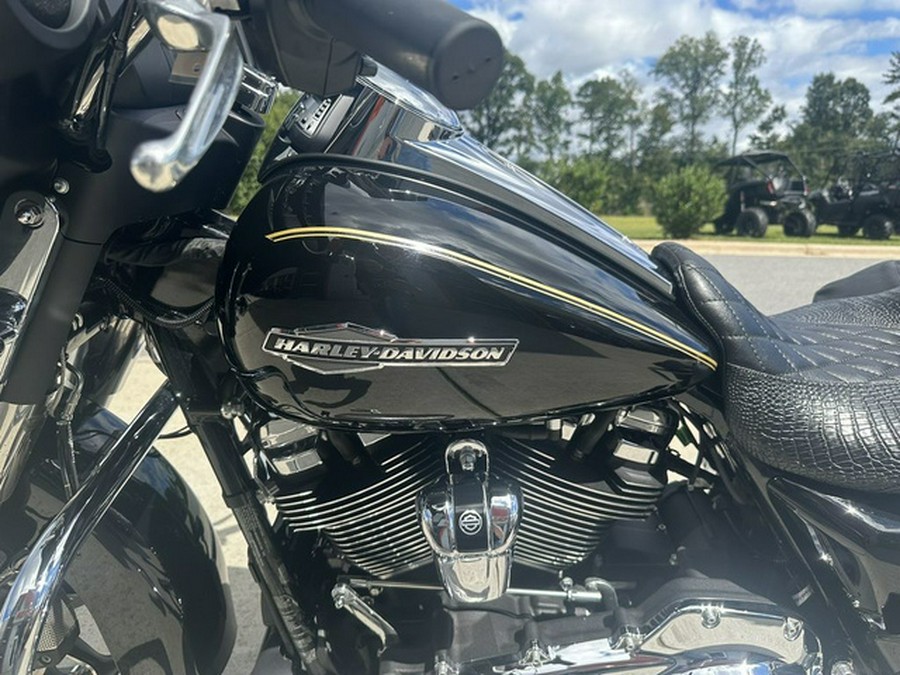 2021 Harley-Davidson FLHX - Street Glide