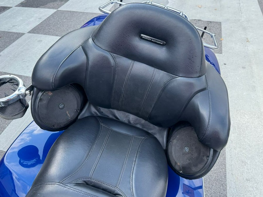 2015 Harley-Davidson® ROAD GLIDE ULTRA CVO