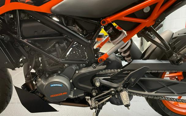 2022 KTM 200 Duke