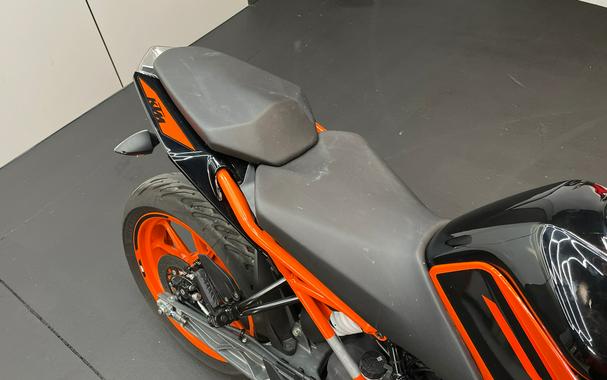 2022 KTM 200 Duke