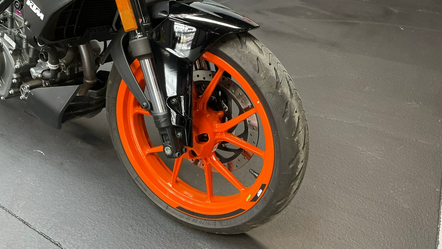 2022 KTM 200 Duke