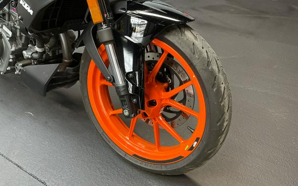 2022 KTM 200 Duke