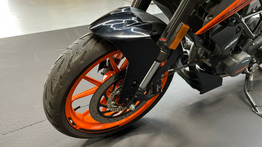 2022 KTM 200 Duke