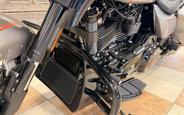 2023 Harley-Davidson® CVO™ Street Glide® Dark Platinum w/Pinstripe