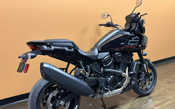 RA1250ST 2025 Pan America® 1250 ST
