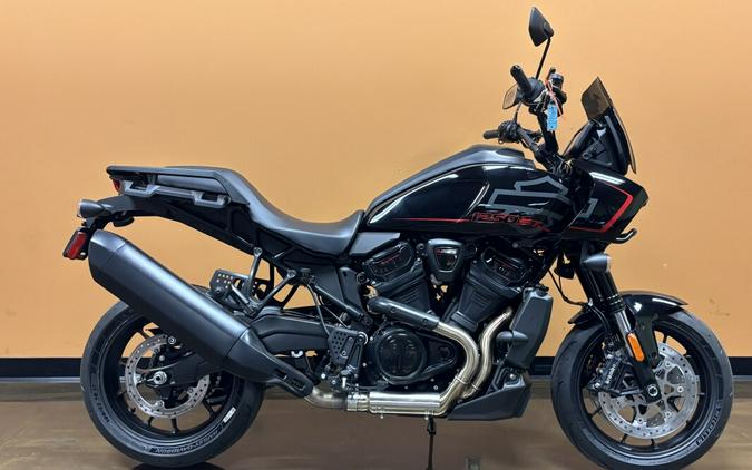 RA1250ST 2025 Pan America® 1250 ST