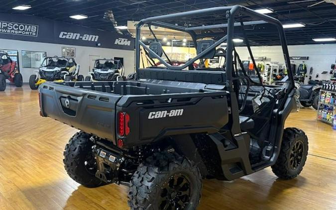 2024 Can-Am® Defender DPS HD7 Tundra Green