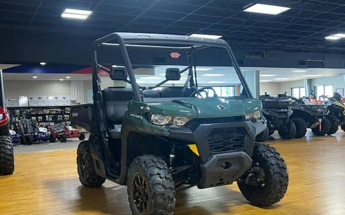 2024 Can-Am® Defender DPS HD7 Tundra Green