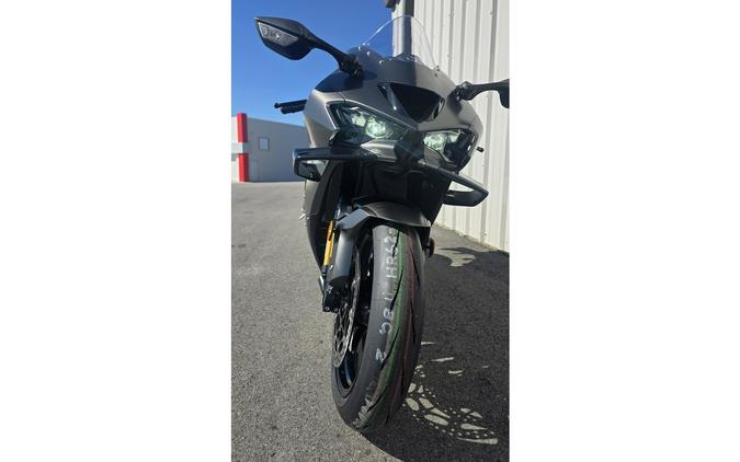 2026 Kawasaki Ninja® ZX™-10R ABS
