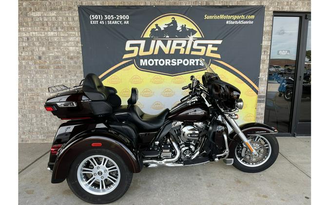 2014 Harley-Davidson® FLHTCUTG Tri Glide® Ultra