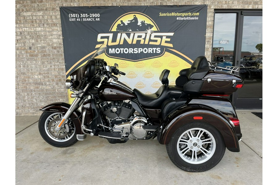 2014 Harley-Davidson® FLHTCUTG Tri Glide® Ultra