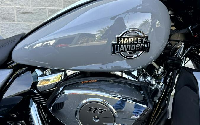 2026 Harley-Davidson® Street Glide 3 Limited Dark Billiard Gray