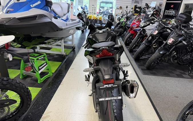 2026 Kawasaki Ninja® ZX™-10R