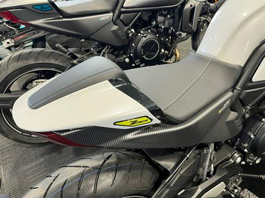 2023 CFMOTO 700CL-X Sport