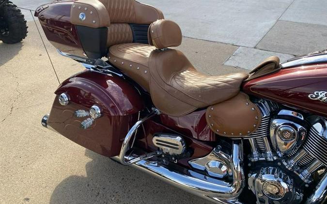 2019 Indian Motorcycle® Roadmaster® Burgundy Metallic