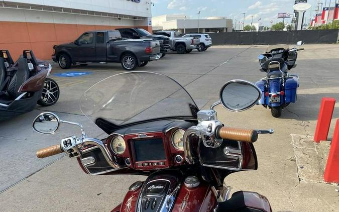 2019 Indian Motorcycle® Roadmaster® Burgundy Metallic