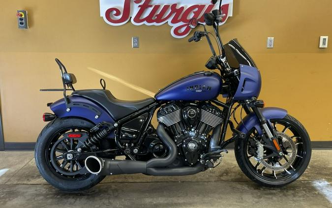 2023 Indian Motorcycle® Sport Chief Icon Spirit Blue Smoke