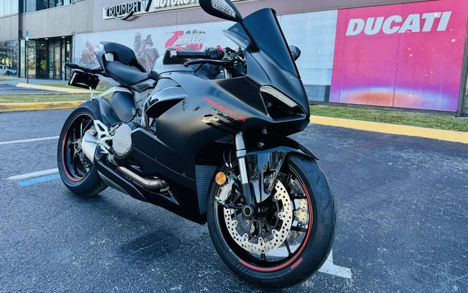 2024 Ducati Panigale V2 Black on Black