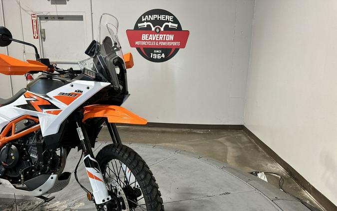 2026 KTM Adventure 390 R