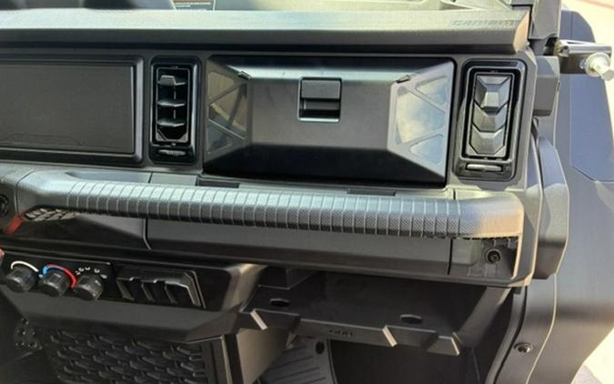 2026 Can-Am Defender XT CAB HD11